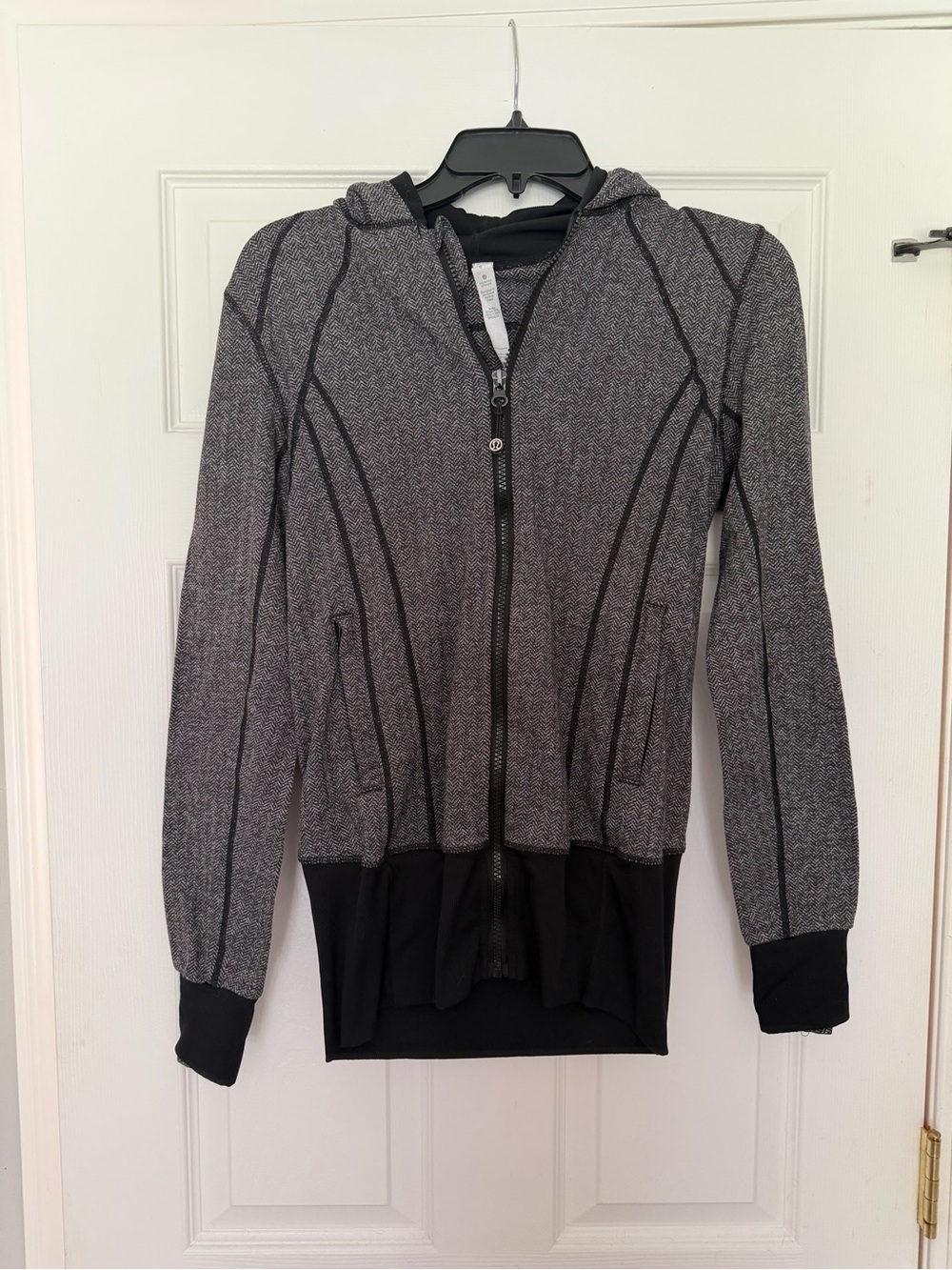 Lululemon jacket in heathered grey